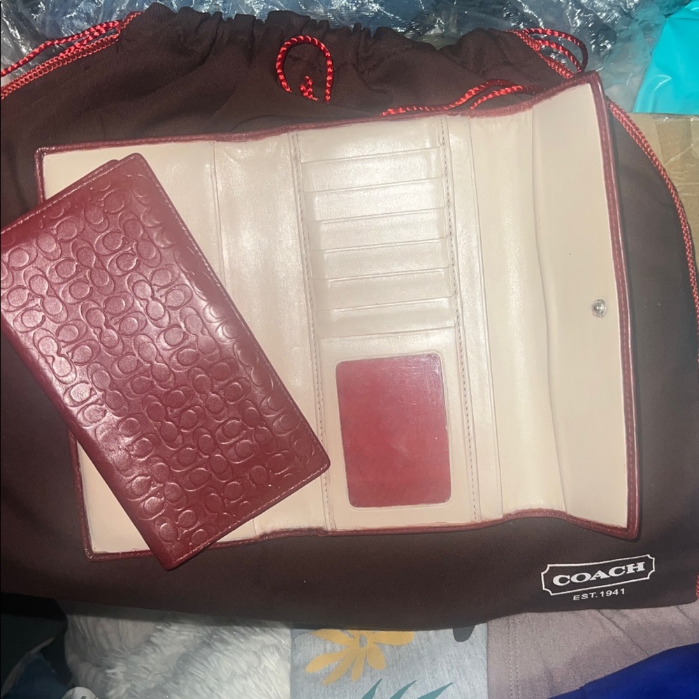 Coach Wallet+ Checkbook includes Dust Bag - Picture 2 of 7